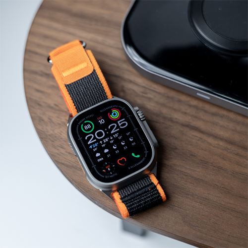 Bracelete Puro Loop Trial para Apple Watch 42  49mm - Preta  Laranja Fashion